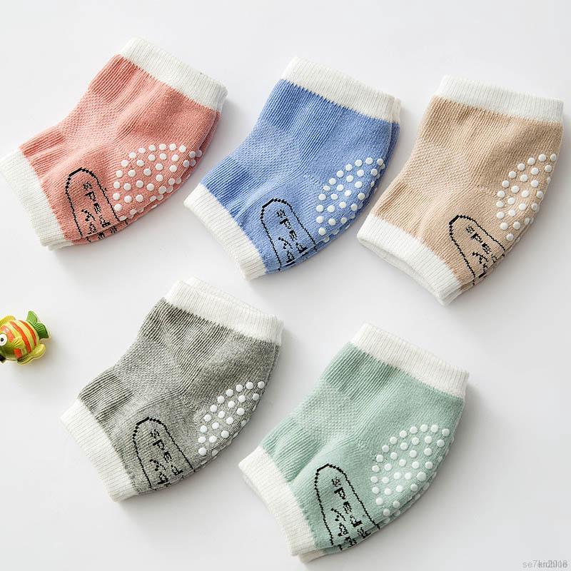 Vớ Bảo Vệ Đầu Gối Cho Bé Tập Bò