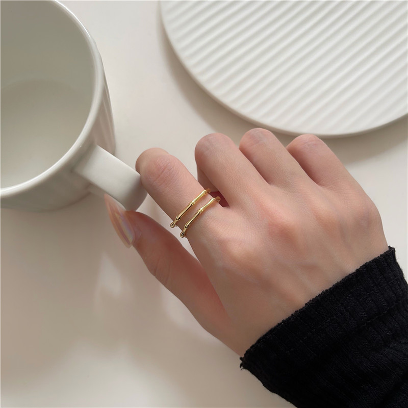 Nhẫn đeo tay bằng kim loại F411 thiết kế đơn giản
