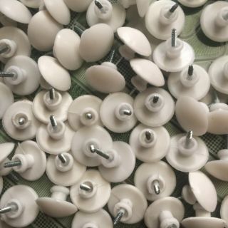 2 Núm vén rèm vải