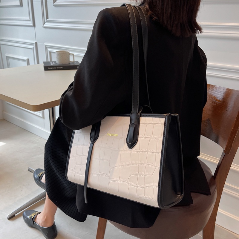 Túi xách IELGY họa tiết da cá sấu màu tương phản sức chứa lớn sành điệu