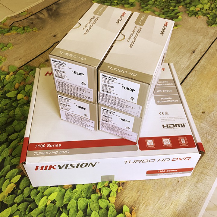 Bộ 4 camera Hikvision 2.0 MP vỏ nhựa không phụ kiện