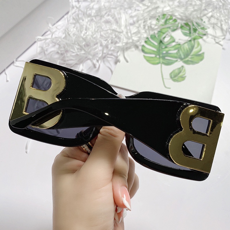 Kính Mát Vuông Bảo Vệ Mắt Khỏi Tia UV400 Dành Cho Nam Và Nữ