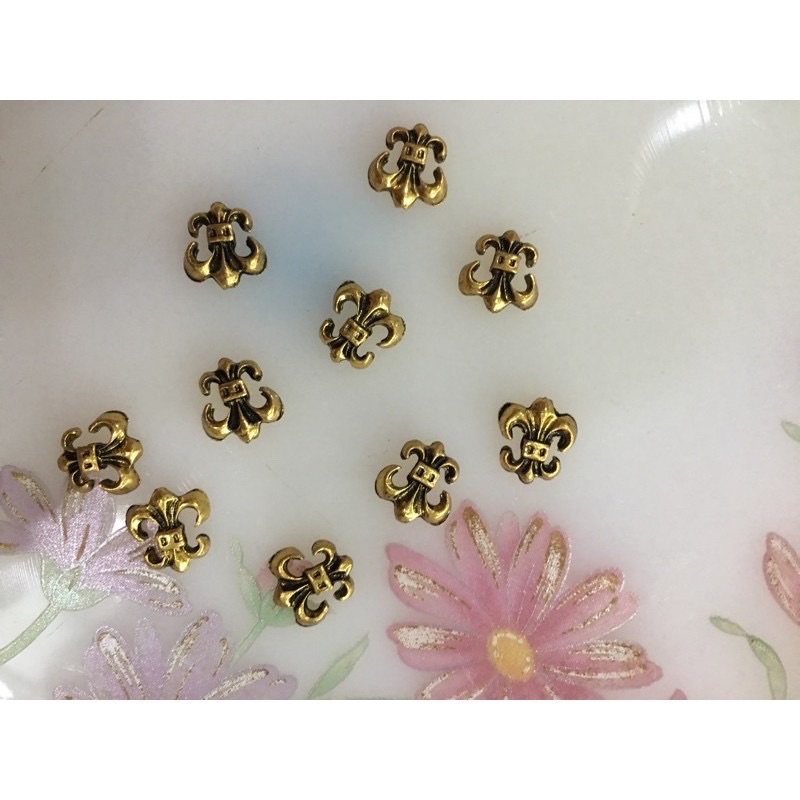 Cham kim loại sét 1 chiếc trang trí móng tay.