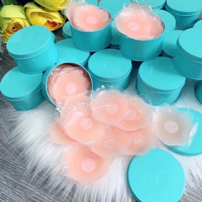 [FREESHIP - HÌNH THẬT] Miếng dán ngực mặc áo/ đầm hai dây/ đồ hở lưng hình bông hoa bằng silicon dùng được nhiều lần