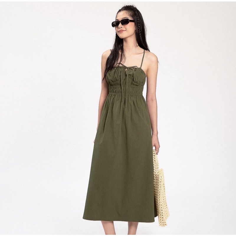 LIBE Olive Scoop Neck Midi Dress libé