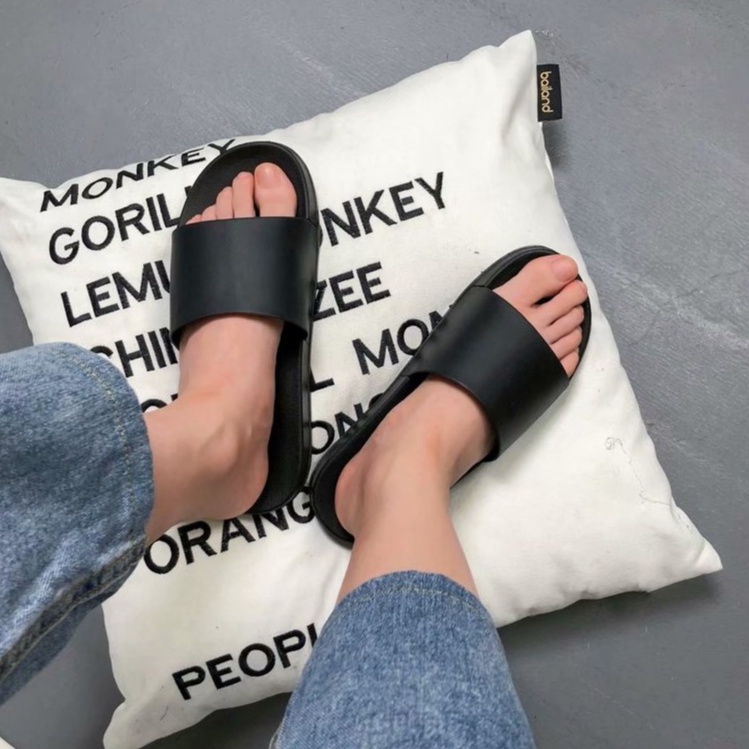 Dép quai ngang mang thoải mái thời trang dành cho các cặp đôi