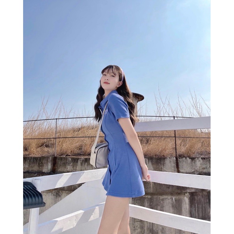 [Mã FAGREEN1505 giảm tới 30K đơn 99K] Đầm gân logo cổ bẻ | BigBuy360 - bigbuy360.vn