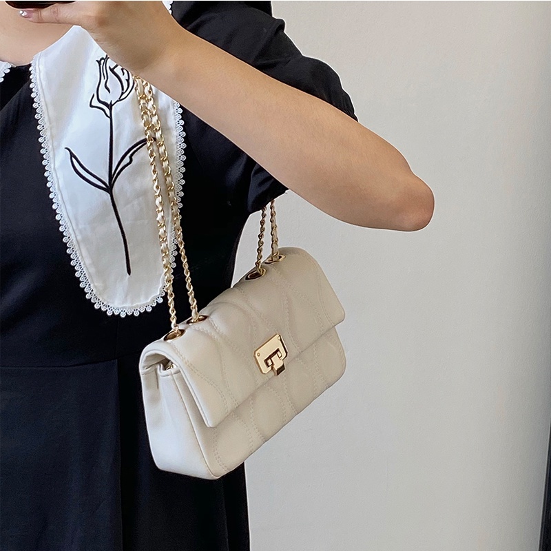 Túi xách/ đeo một bên vai IELGY phối dây xích họa tiết hình thoi đơn giản và đa năng cao cấp cho nữ