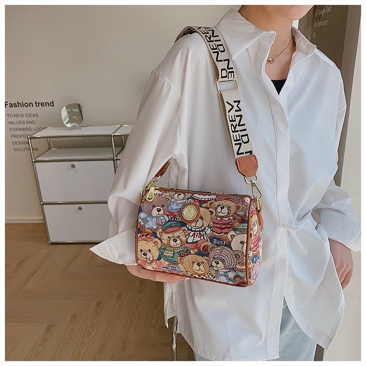 Túi Xách Đeo Chéo Cỡ Lớn Hình Gấu Katy Boston Đáng Yêu