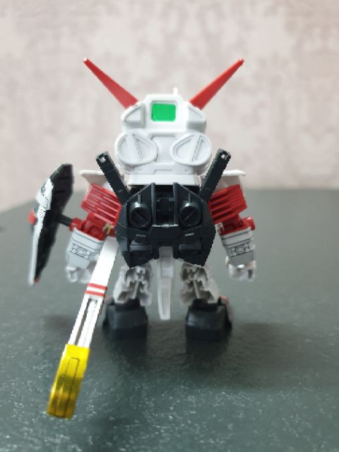 Mô hình SD Gundam Ex-standard Gundam Astray Red frame ( New )