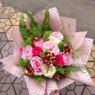 Cốt hoa làm sẵn