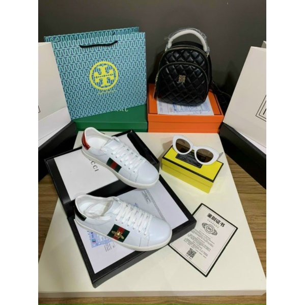 pl(VIDEO) Giày Thể Thao Trắng Ong Basic Da Mềm Êm Fullbox Hãng Cao Cấp