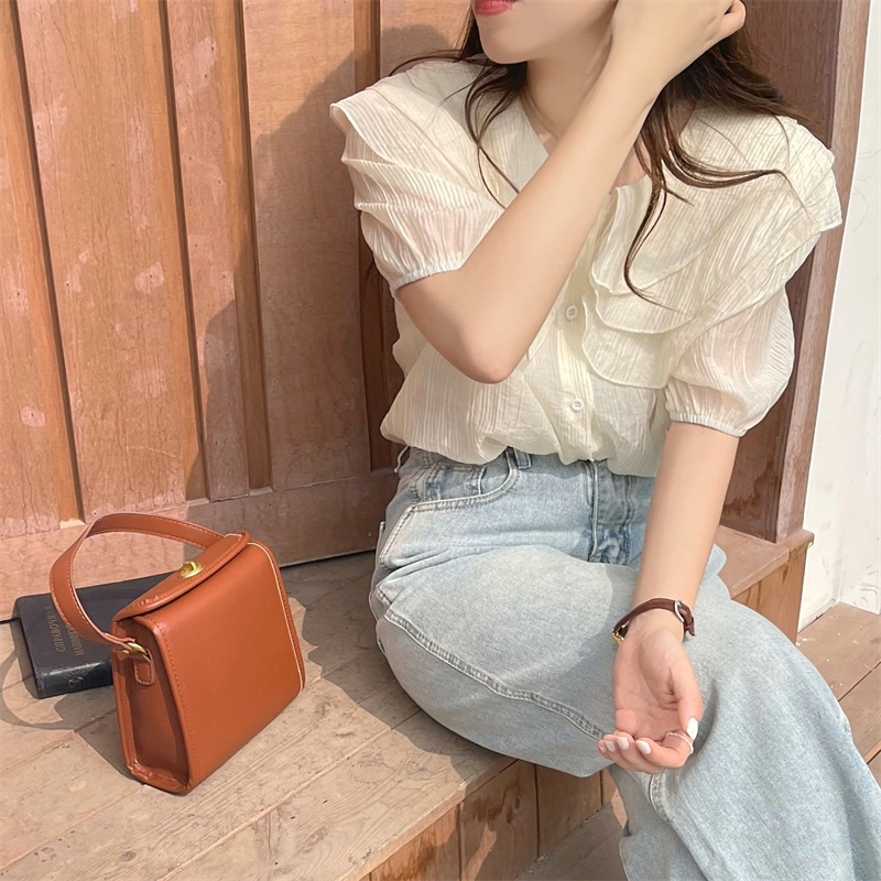 Summer sweet ruffled doll collar light green shirt Korean style loose short-sleeved top