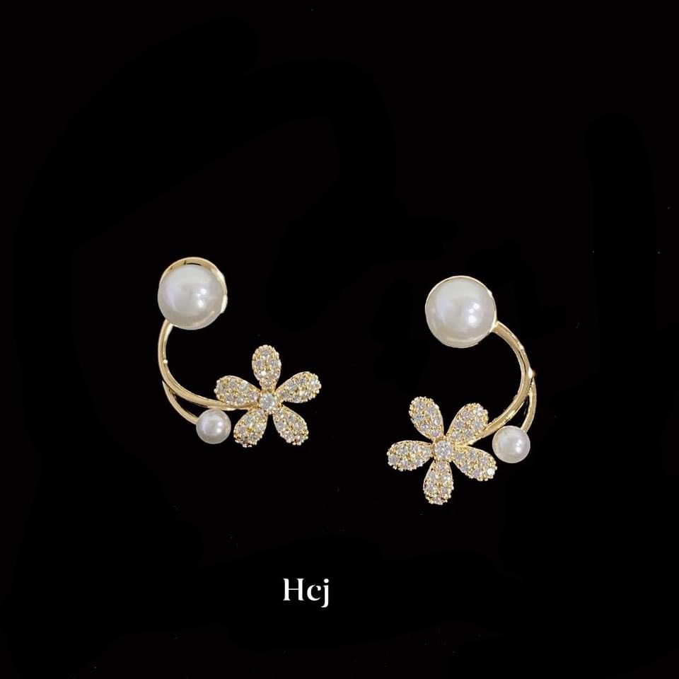 Bông tai hoa đính trai mẫu mới chuẩn bạc ta sang chảnh - Kho sỉ bạc Nhất Linh