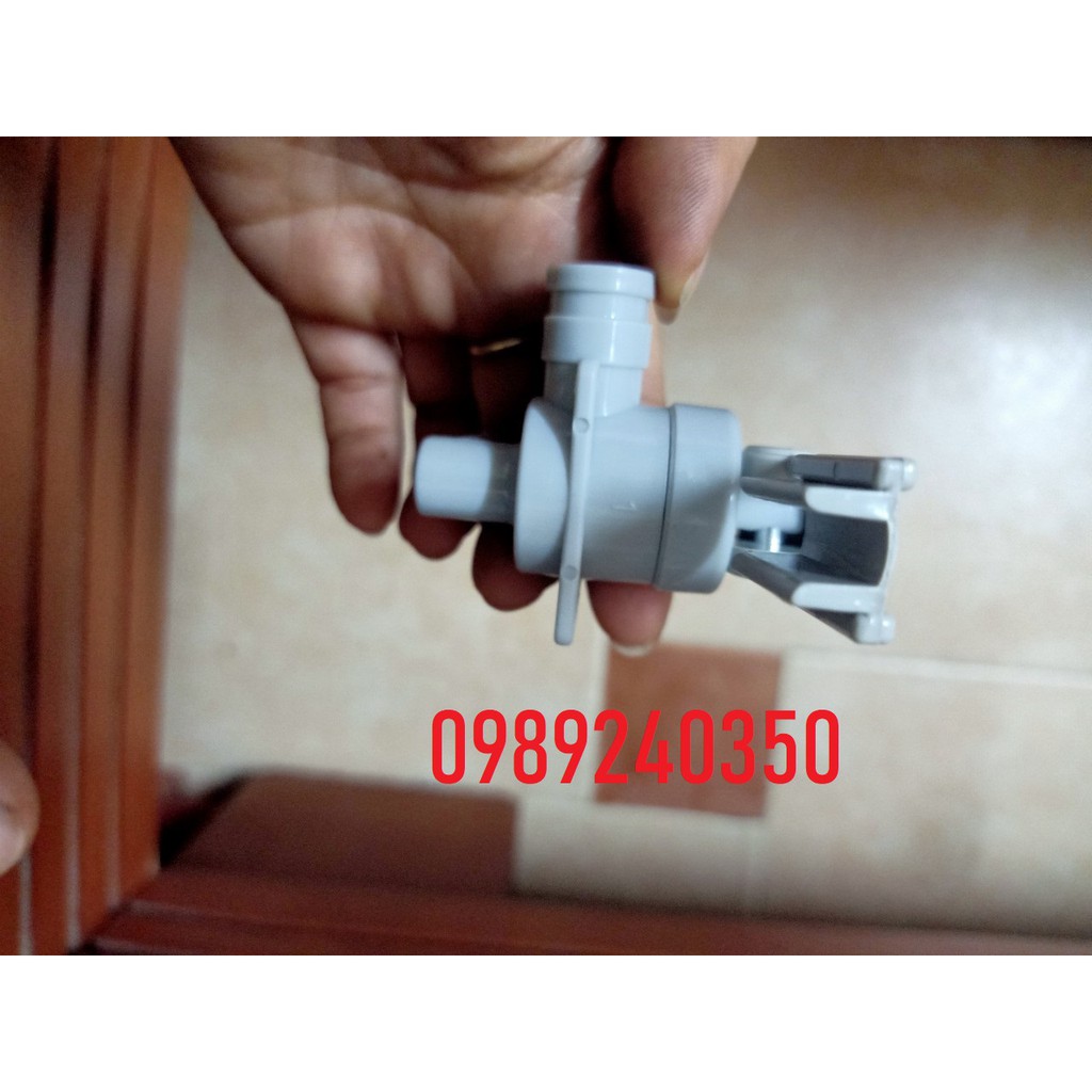 Vòi cây nước nóng lạnh bên nóng