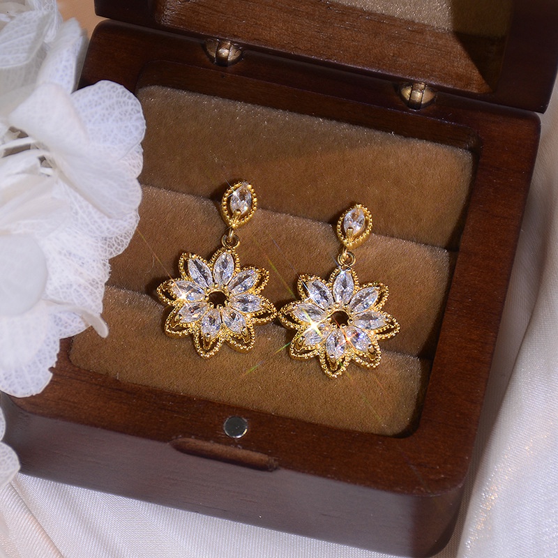 Bông Tai Mạ Vàng 14K Hình Hoa Đính Đá Zircon Phong Cách Hàn Quốc