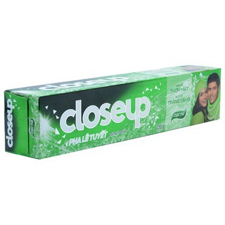 Kem đánh răng CLOSEUP pha lê tuyết 180g