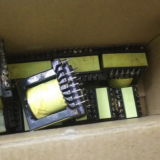 Thanh lý biến áp xung EE28 E28 và EE42 E42