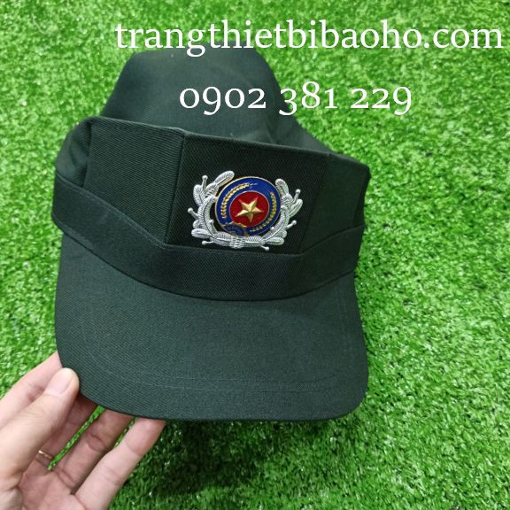 Nón bảo vệ màu xanh rêu kèm sao