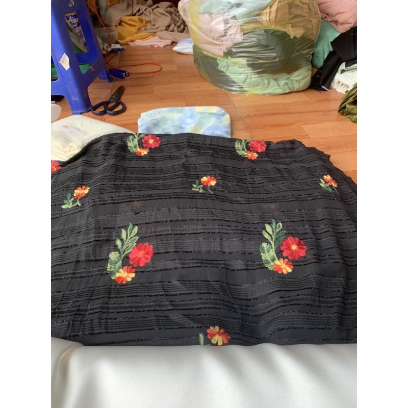 Vải tằm thêu đẹp giá rẻ