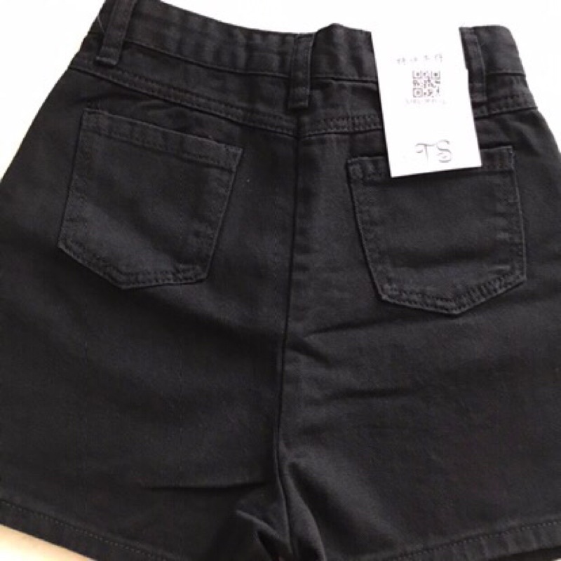 Quần short jeans màu đen sz S