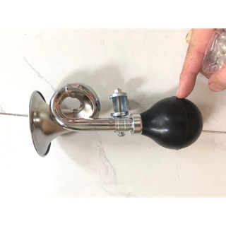 Kèn hơi kiểu xe đạp- xe máy