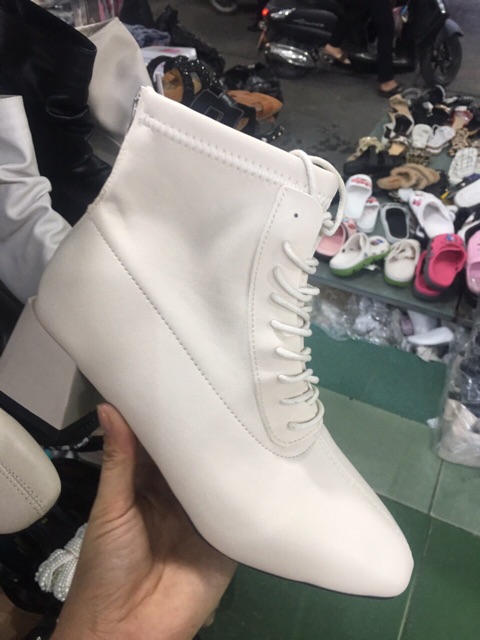 Boot da gót vuông buộc dây cá tính | BigBuy360 - bigbuy360.vn