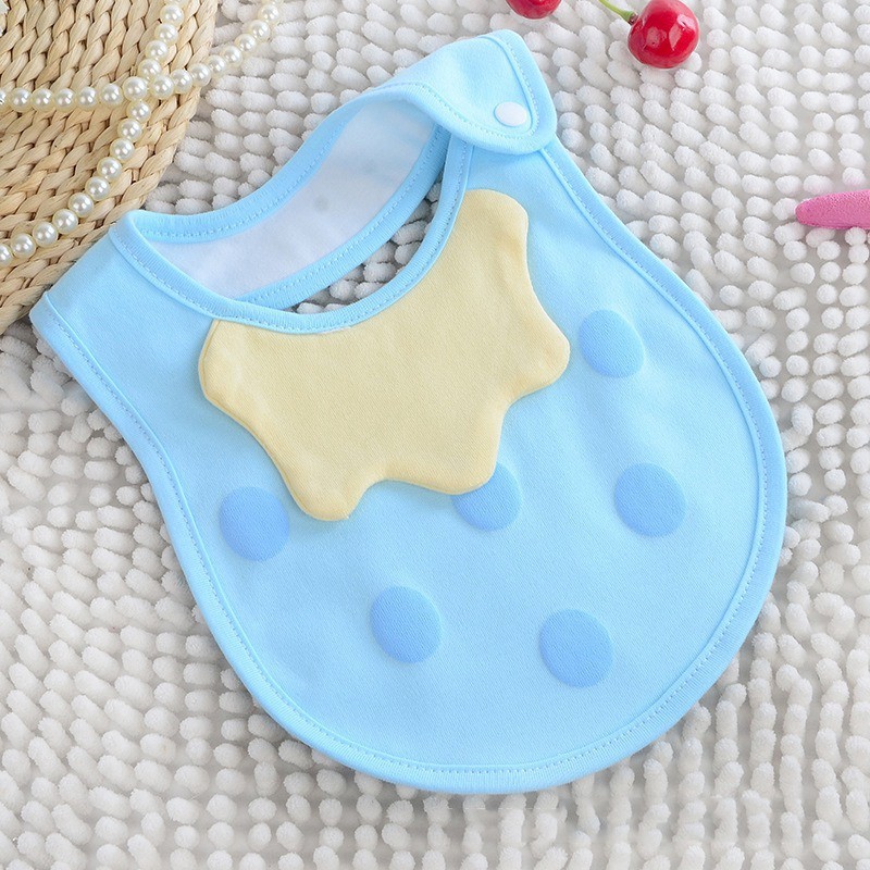 Yếm ăn mềm chống nước có nút cho bé