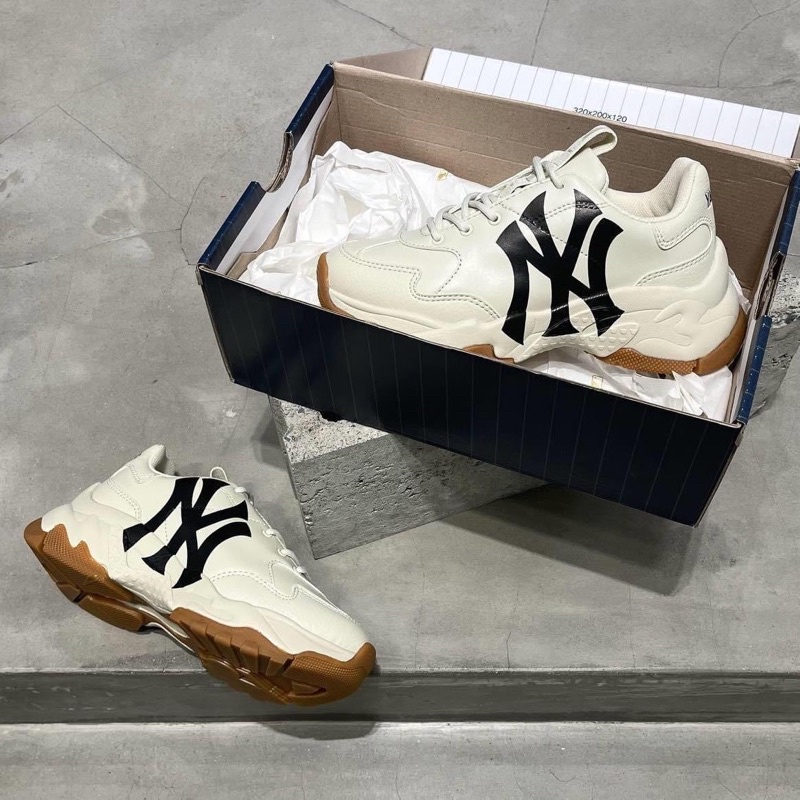Giày MLB Bigball Chunky NY Beige Đế Gum ss22 - Ảnh thật shop chụp