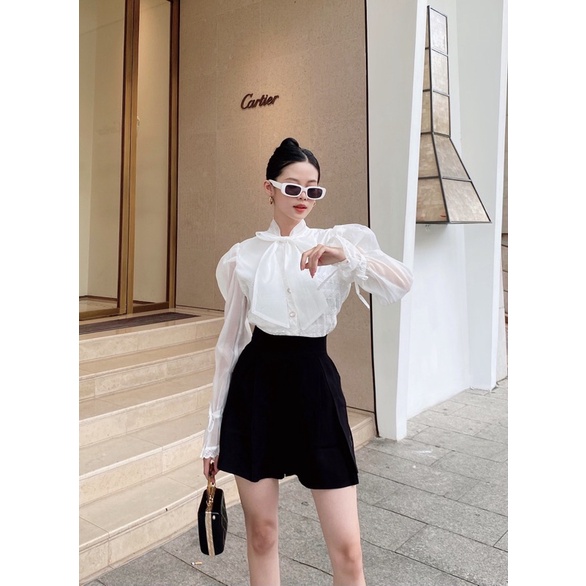 SET ÁO CROPTOP TRẮNG THẮT NƠ NGỰC + QUẦN SHORT ĐEN XẾP LY