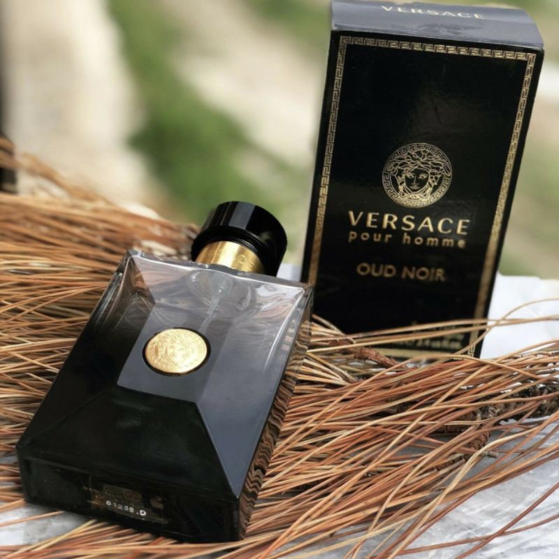 Nước Hoa Nam Nữ Versace Pour Homme Oud Noir EDP 100ml Chính Hãng