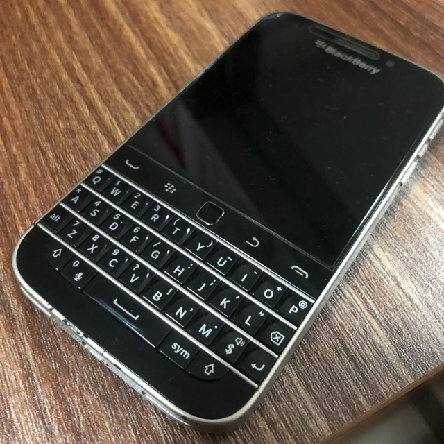 BACKBERRY CLASSIC Q2 95%