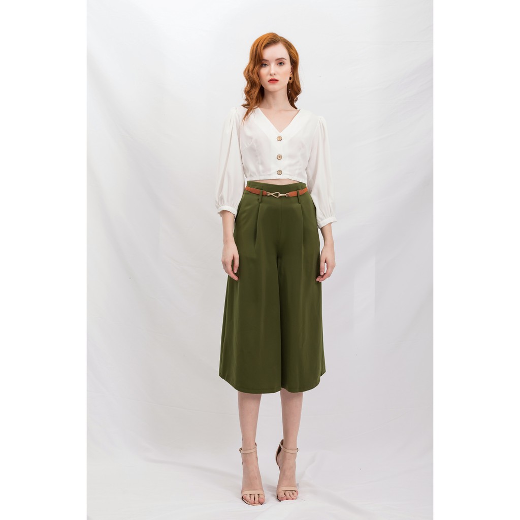 Áo croptop cổ V, tay lửng Gunich