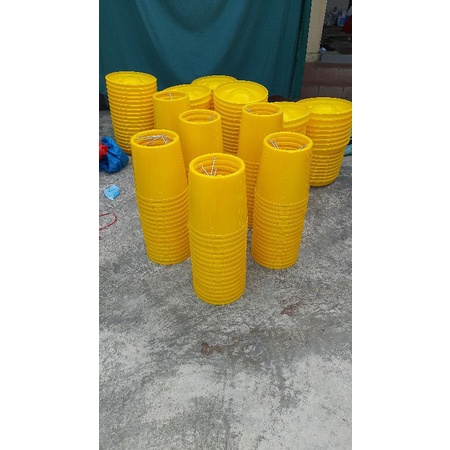 Máng ăn treo cho gà, nhựa dẻo, nguyên sinh