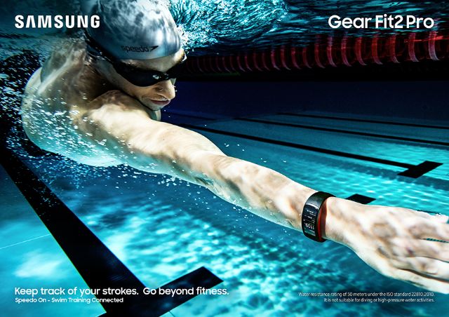 Vòng Đeo Tay Thông Minh Samsung Gear Fit2 Pro Mới 100%