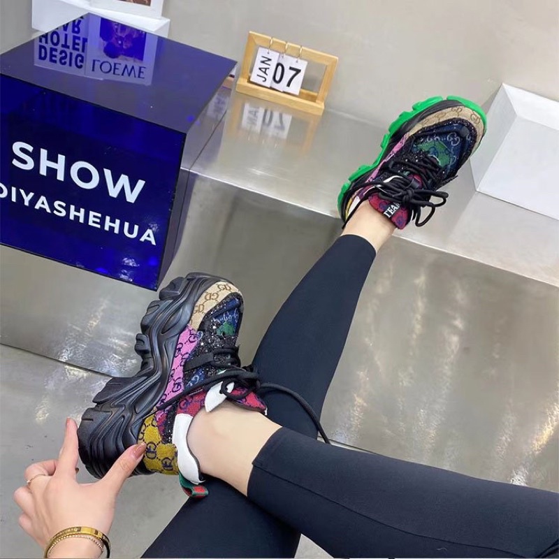 Giày sneaker hot hit 2022