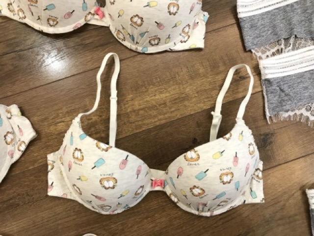 Set 3 áo + 1 quần xuất xịn | BigBuy360 - bigbuy360.vn
