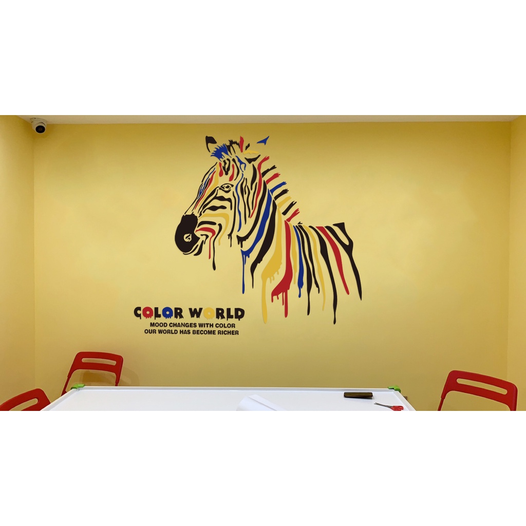 Tranh dán tường mica 3d hình con ngựa thế giới sắc màu trang trí mầm non, phòng cho bé Nhiều Size - EPeBen