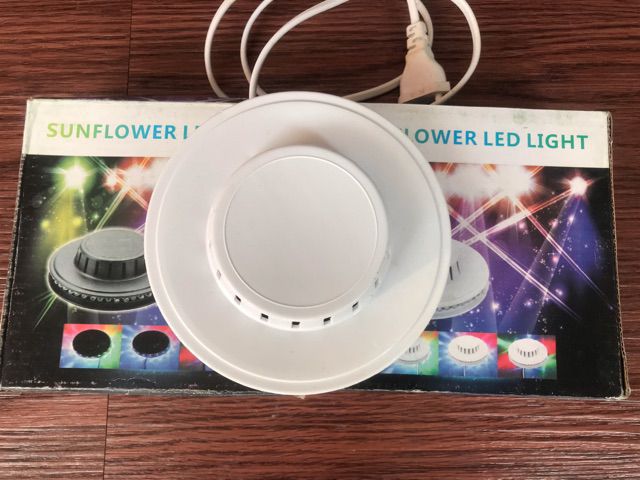 Đèn Led vũ trường đĩa xoay cảm ứng Theo nhạc cực chất