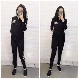 Bộ  adidas