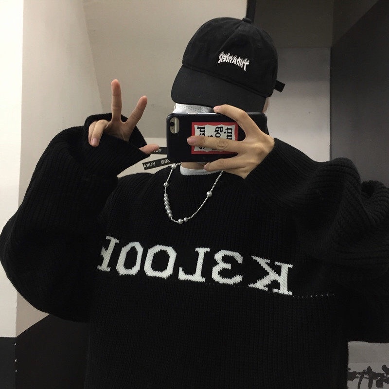 Sweater / Áo len thêu chữ