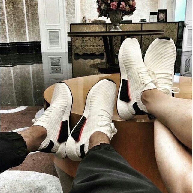 Giày nmd R2