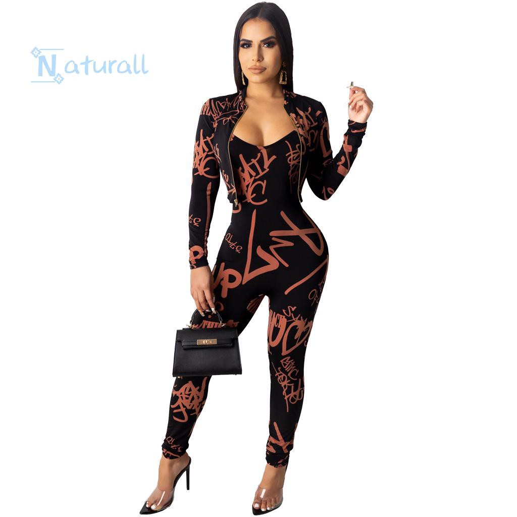 Bộ Áo Khoác In Chữ + Quần Yếm Kiểu Dáng Trẻ Trung Hợp Thời Trang | BigBuy360 - bigbuy360.vn