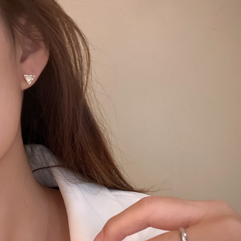 Khuyên Tai Hình Trái Tim Rỗng Đính Nơ Hoa Trắng Và Ngọc Trai Cổ Điển Phong Cách Hàn Quốc Hàng Mới Dành Cho Bạn Nữ