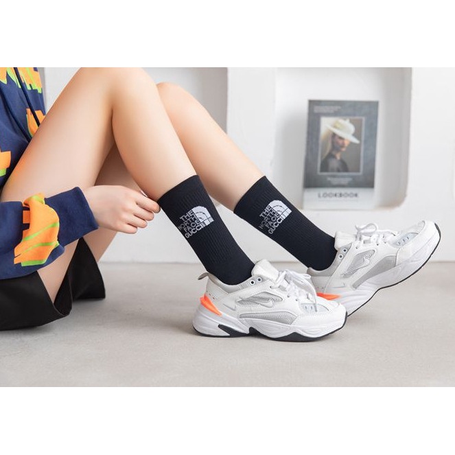 Vớ THE NORTH FACE cao cổ Nam Nữ phong cách thể thao, trẻ trung, năng động.