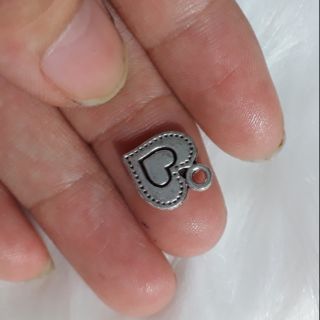 Charm treo hinh trai tim 20 cai