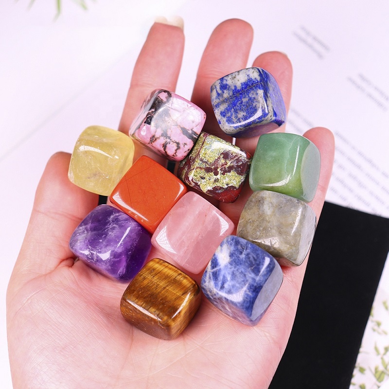Khối Đá Thạch Anh Màu Sắc Tự Nhiên Dùng Trang Trí Nhà Cửa