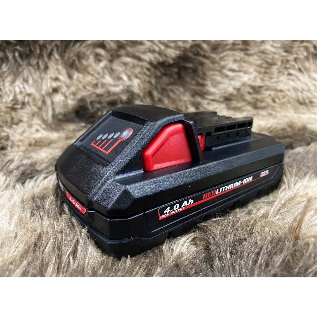 Vỏ mạch Milwaukee 5s-1p 18V 4AH cell 21700, nhận sạc zin. BN.