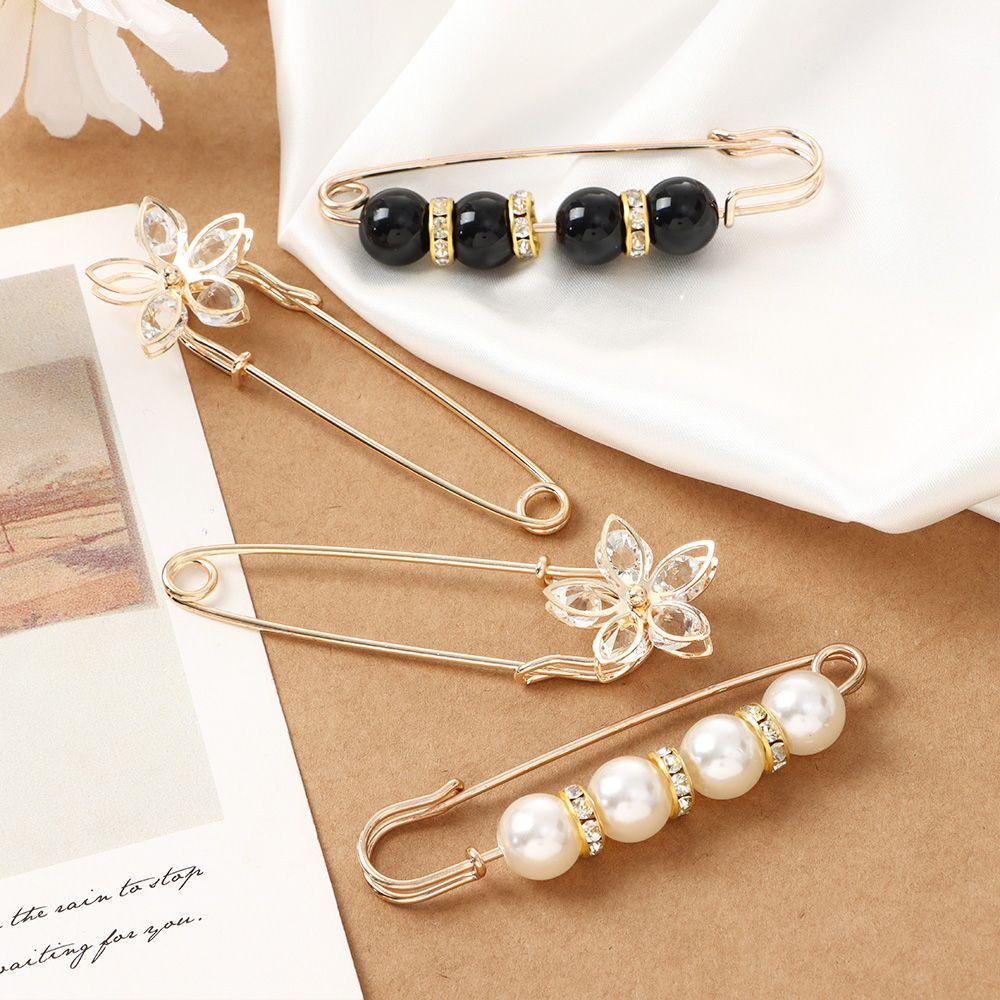 Gia Súc. Trâm Cài Áo Hình Nơ Sang Trọng