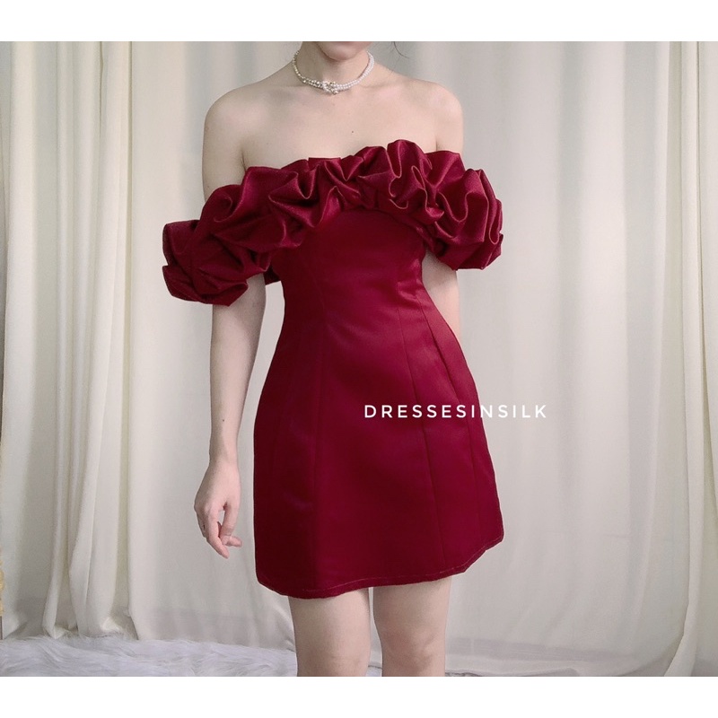 Đầm Chất Tafta Bèo Trễ Vai | BigBuy360 - bigbuy360.vn